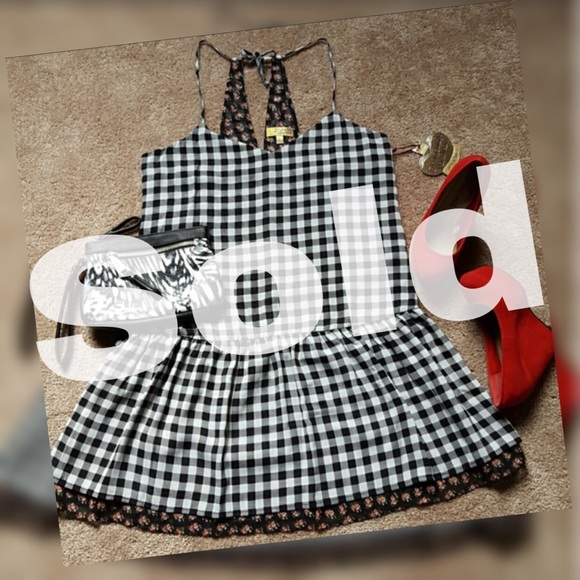 Vera Wang Dresses & Skirts - Sold PRINCESS BY VERA WANG FLOUNCE HEM DRESS